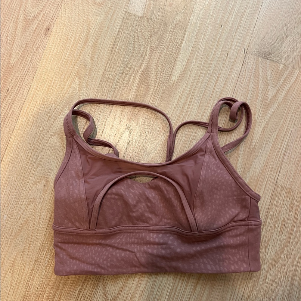 Lululemon sports bra